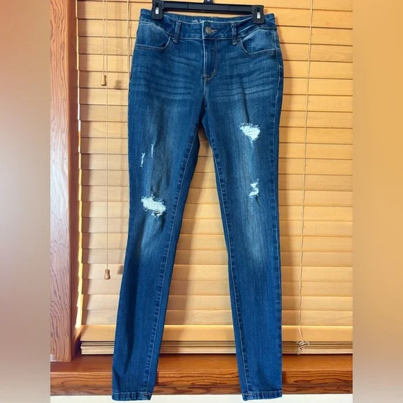 m jeans by Maurice NWOT mid -rise Distressed Skinny Jeans in Dark Blue. - Picture 8 of 8